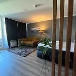 In Innenstadt -tiefgarage شقة *